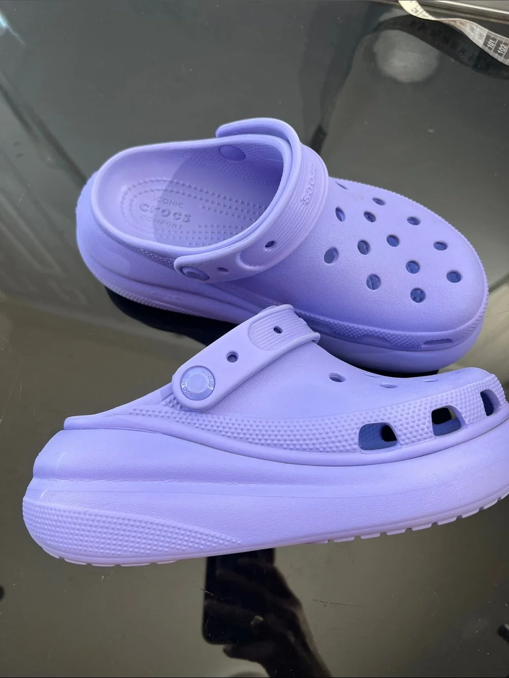 CROCS WOMEN Lavender Platform Clog Sandals